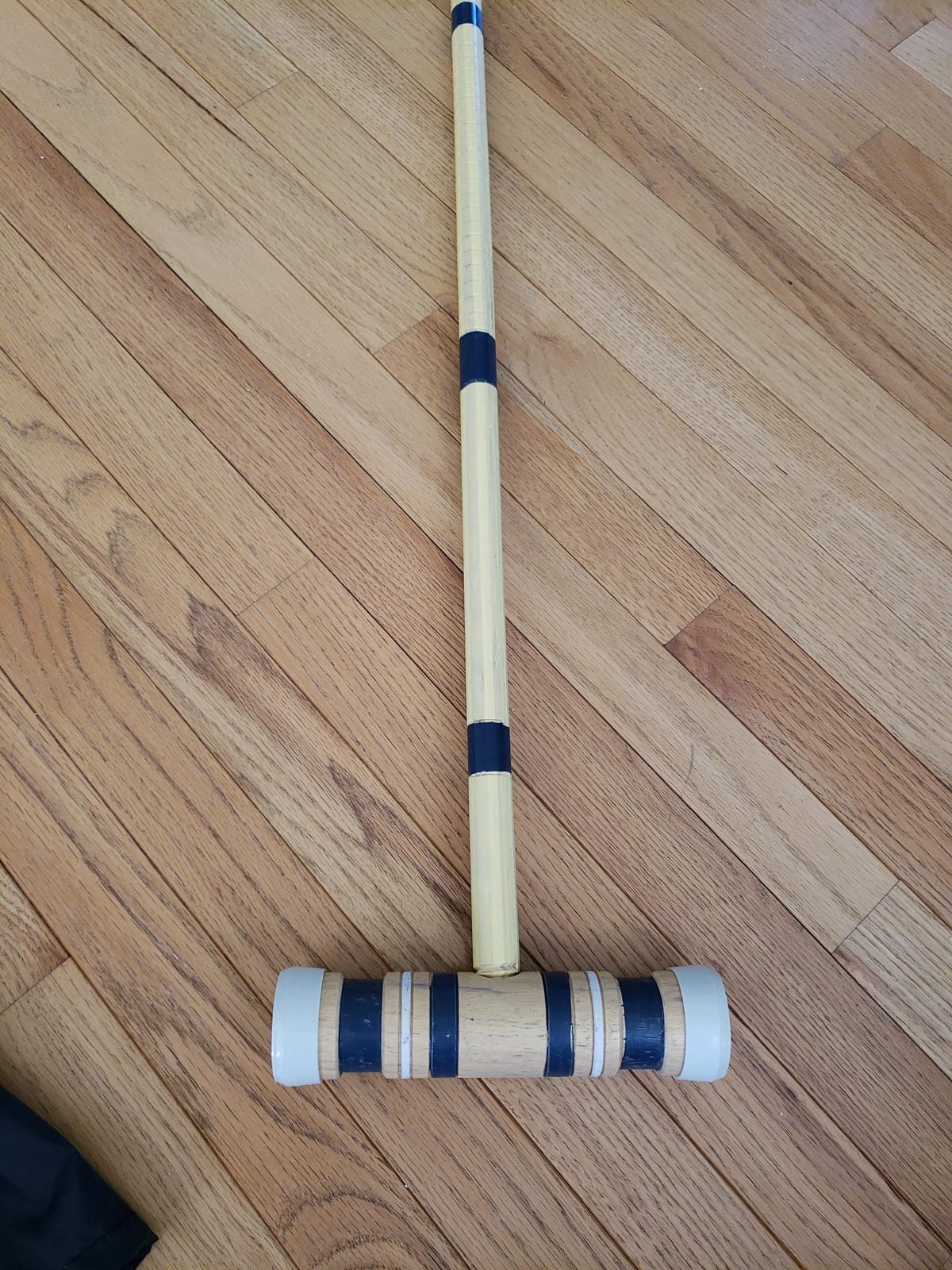 Juegoal Six Player Croquet Set with Wooden Mallets Colored Balls for Lawn, Backyard and Park, 28 Inch customer photo 2