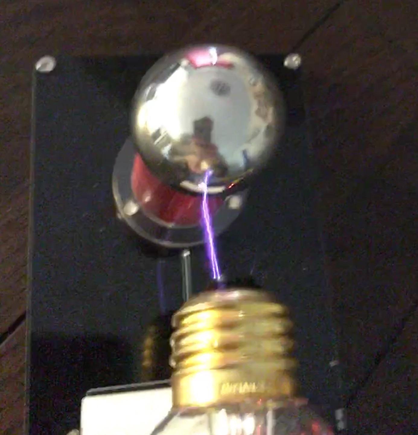 Sunnytech Bluetooth Music Tesla Coil Arc Plasma Loudspeaker Wireless Transmission Experiment Desktop Toy Model WH12 customer photo 1