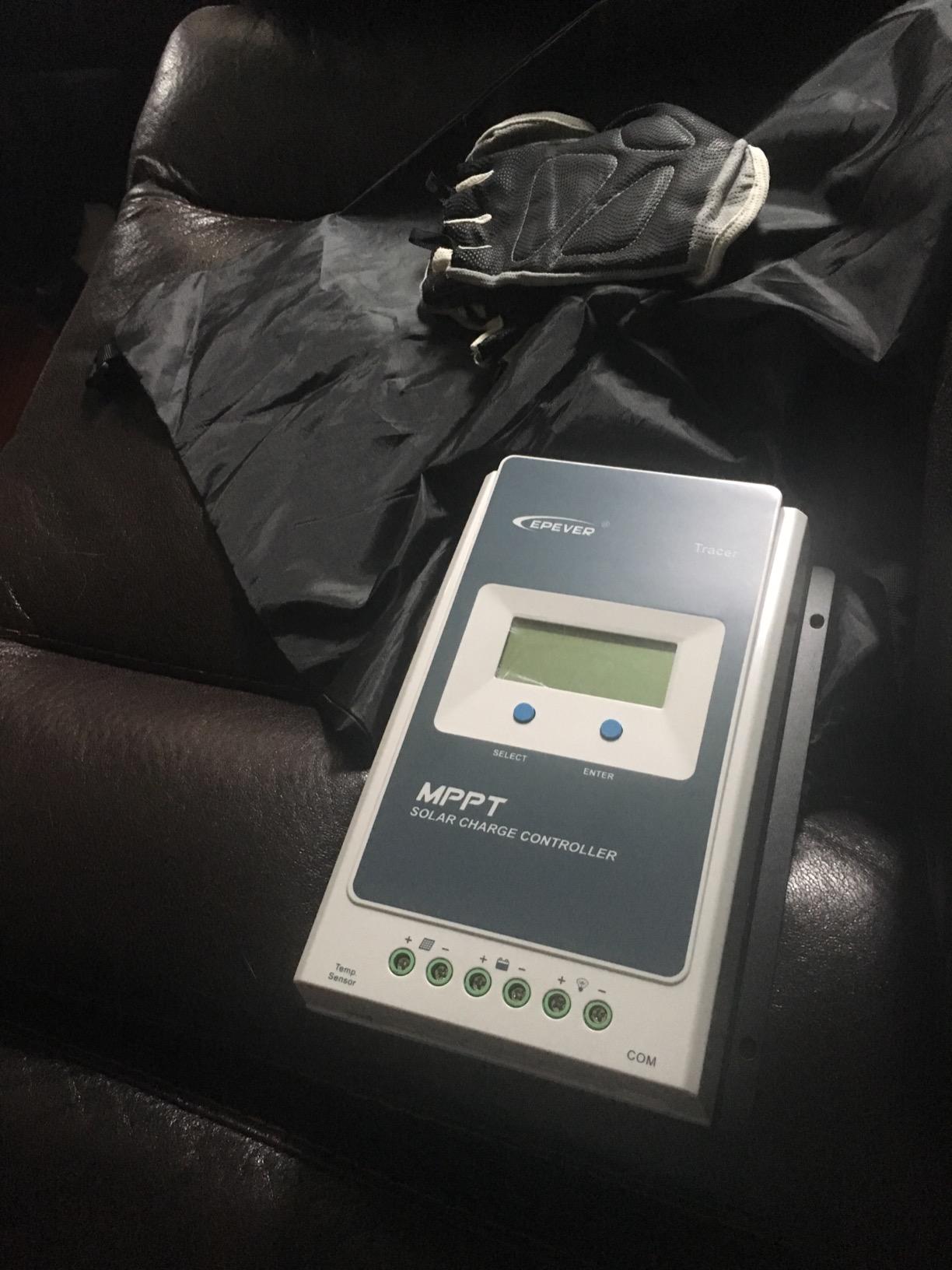 EPEVER MPPT Solar Charge Controller 30A 12V 24V Auto Max PV 100V customer photo 2