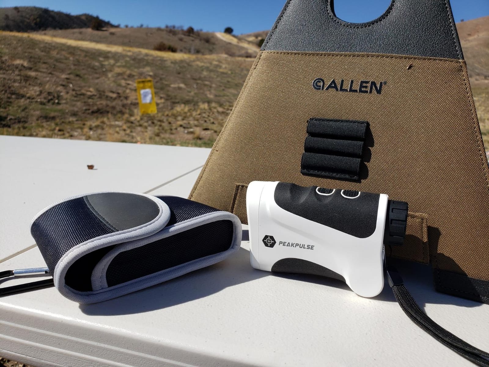 Golf Range Finder 650/1700 Yards 6X with Slope Switch for Golfer customer photo 1