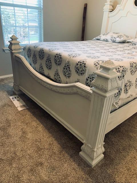 COOL GEL Chill Memory Foam 14-Inch Mattress with 2 Pillows, CertiPUR-US Certified, Mattress in a Box, Queen, White customer photo 1