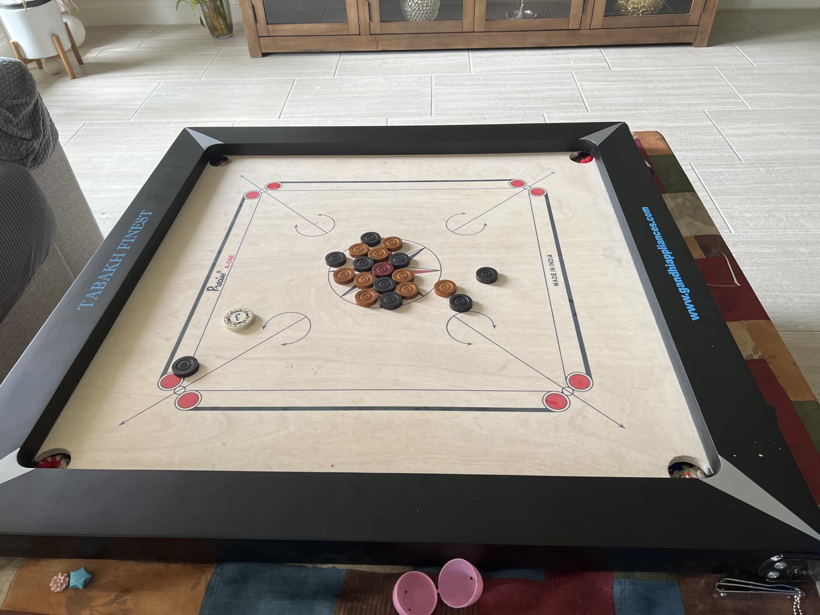 T TABAKH Precise Finest 12mm Carrom Board with Coins, Striker, and Powder, Black, 4 Players, Ages 13 and Up customer photo 1