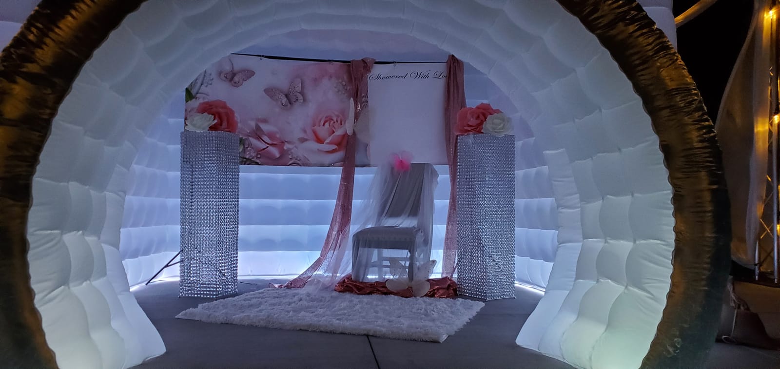 SAYOK Inflatable Photo Booth with Lights, Portable Camera Shaped Cube Tent customer photo 1
