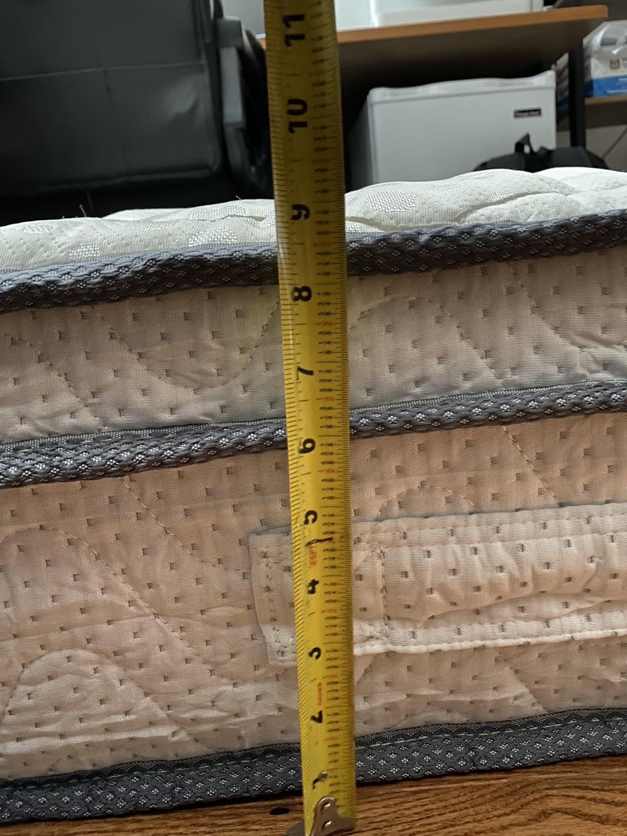 Vesgantti Mattress Twin Size 10 Inch, Hybrid Single Mattress in a Box customer photo 2