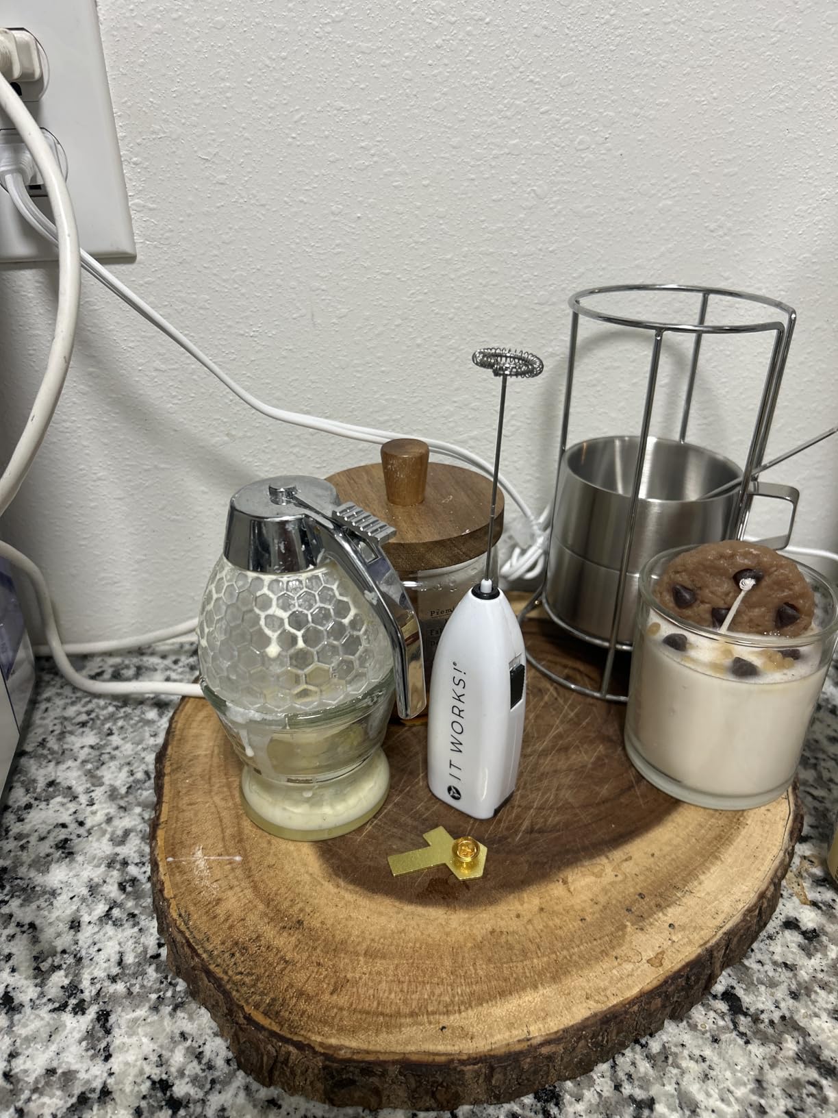 Hunnibi 8oz No Drip Glass Honey Dispenser with Plastic Top - Honeycomb-Style Syrup Server and Bee-Themed Storage Jar with Stand - 6