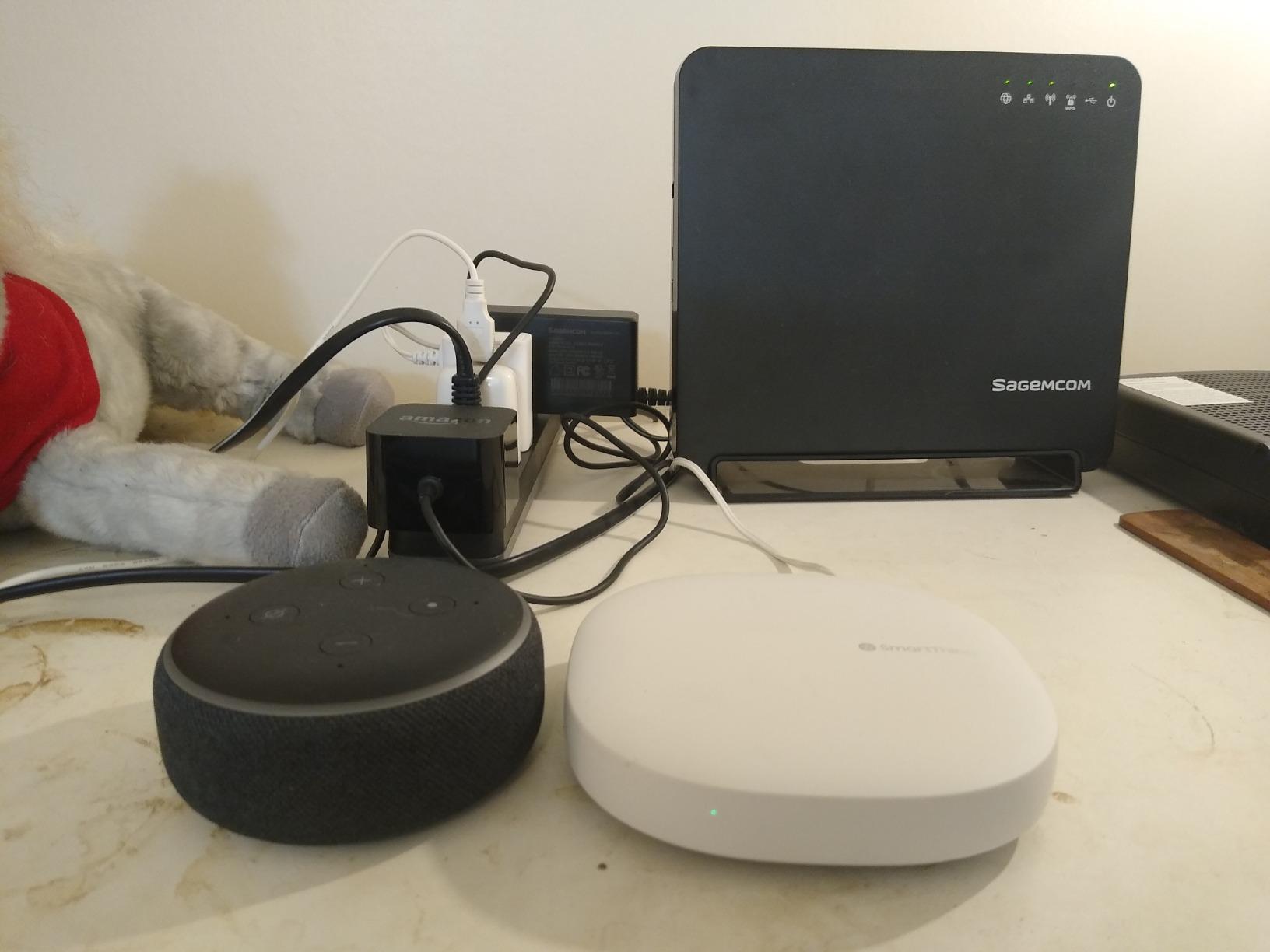 SmartThings Hub 3rd Generation [GP-U999SJVLGDA] Smart Home Automation Hub Home Monitoring Smart Devices - Alexa Google Home Compatible - Zigbee, Z-Wave, Cloud to Cloud Protocols customer photo 2