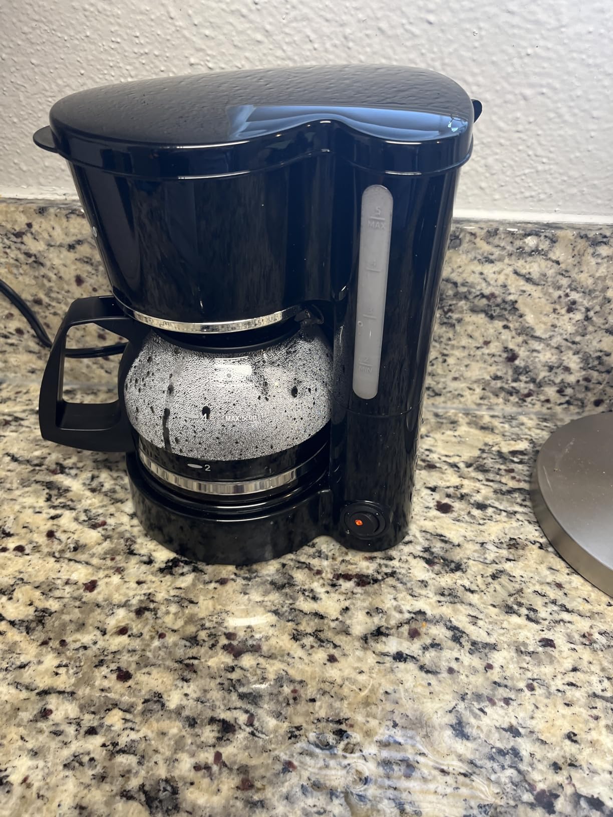 Elite Gourmet EHC-5055 Automatic 5-Cup Brew & Drip Coffee Maker with Pause N Serve Reusable Filter customer photo 2