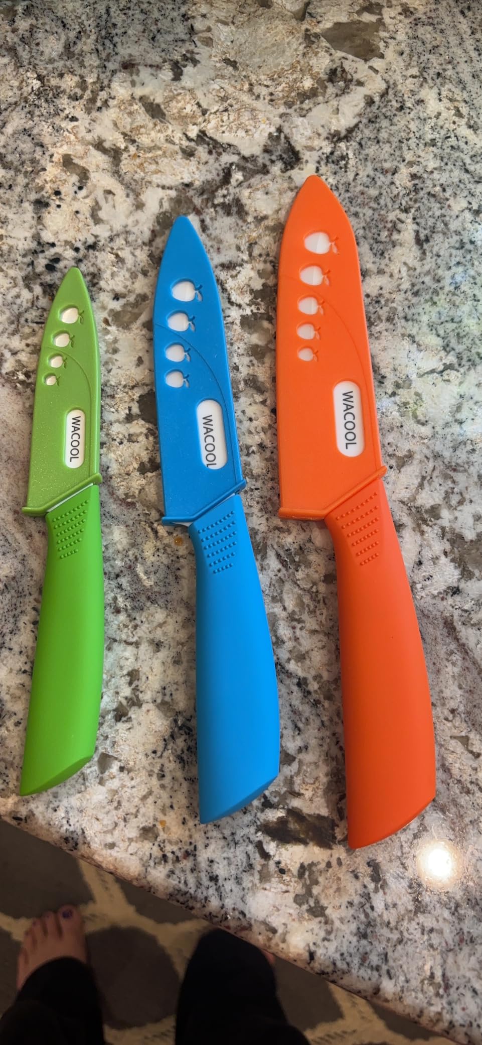 WACOOL Kitchen Ceramic Knife Set with Sheaths, include 3-Piece 6-inch Chef's Knife, 5-inch Utility Knife,4-inch Fruit Paring Knife (Colorful Handle) customer photo 1