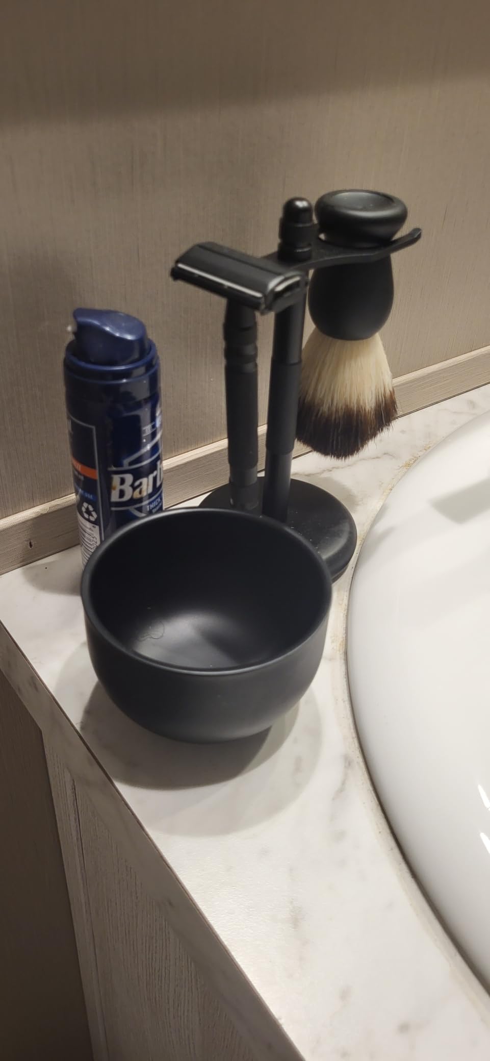 Amazing Safety Razor Shave Kit - Mysterious Black Men's Shaving & Grooming Sets - Butterfly Open Safety Razor,Friendly Brush,Great Shaving Stand,Shaving Soap Bowl, Super Stainless Blades customer photo 1