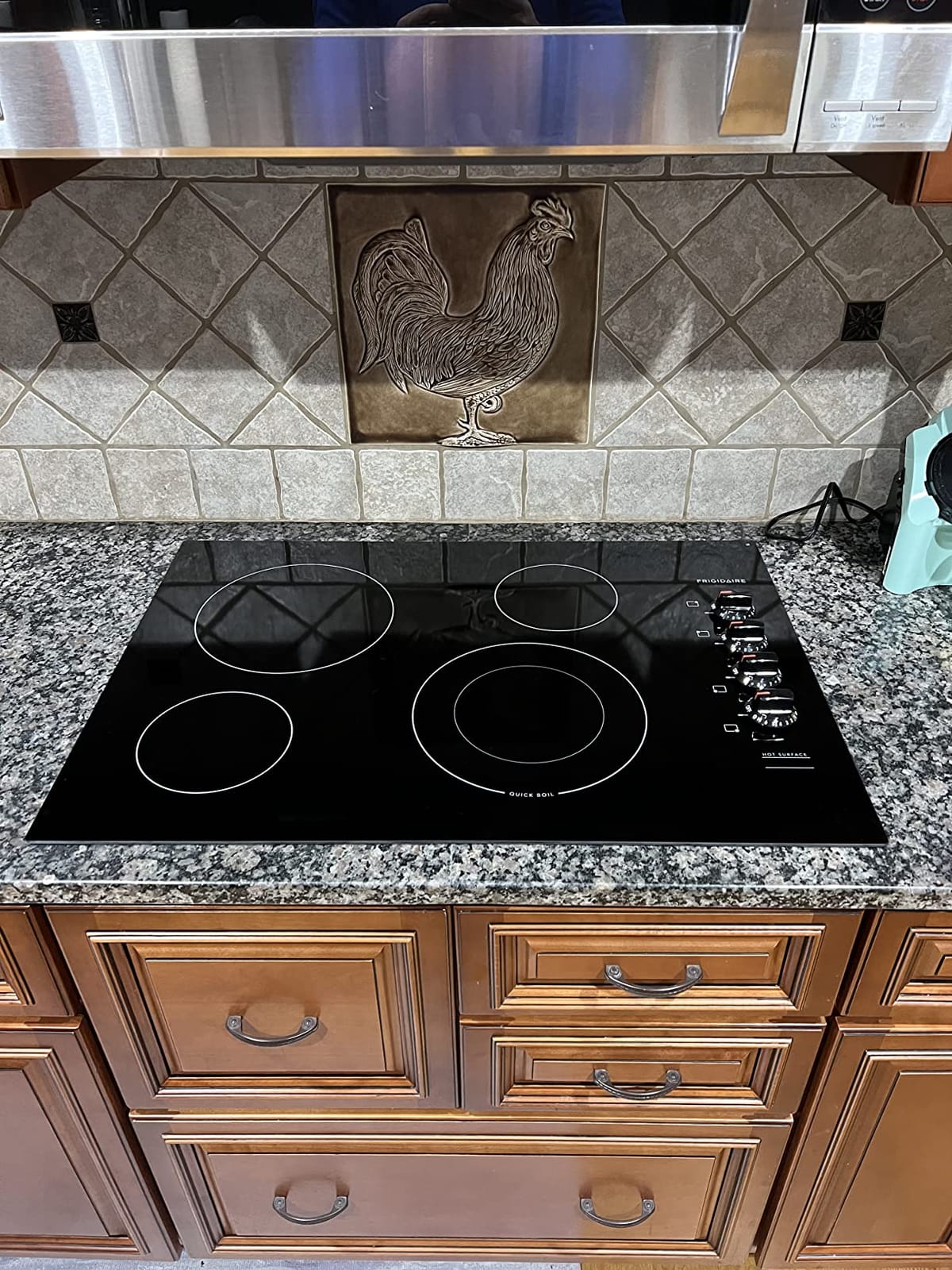 Frigidaire FFEC3025UB 30 Inch Electric Smoothtop Style Cooktop with 4 Elements in Black customer photo 2