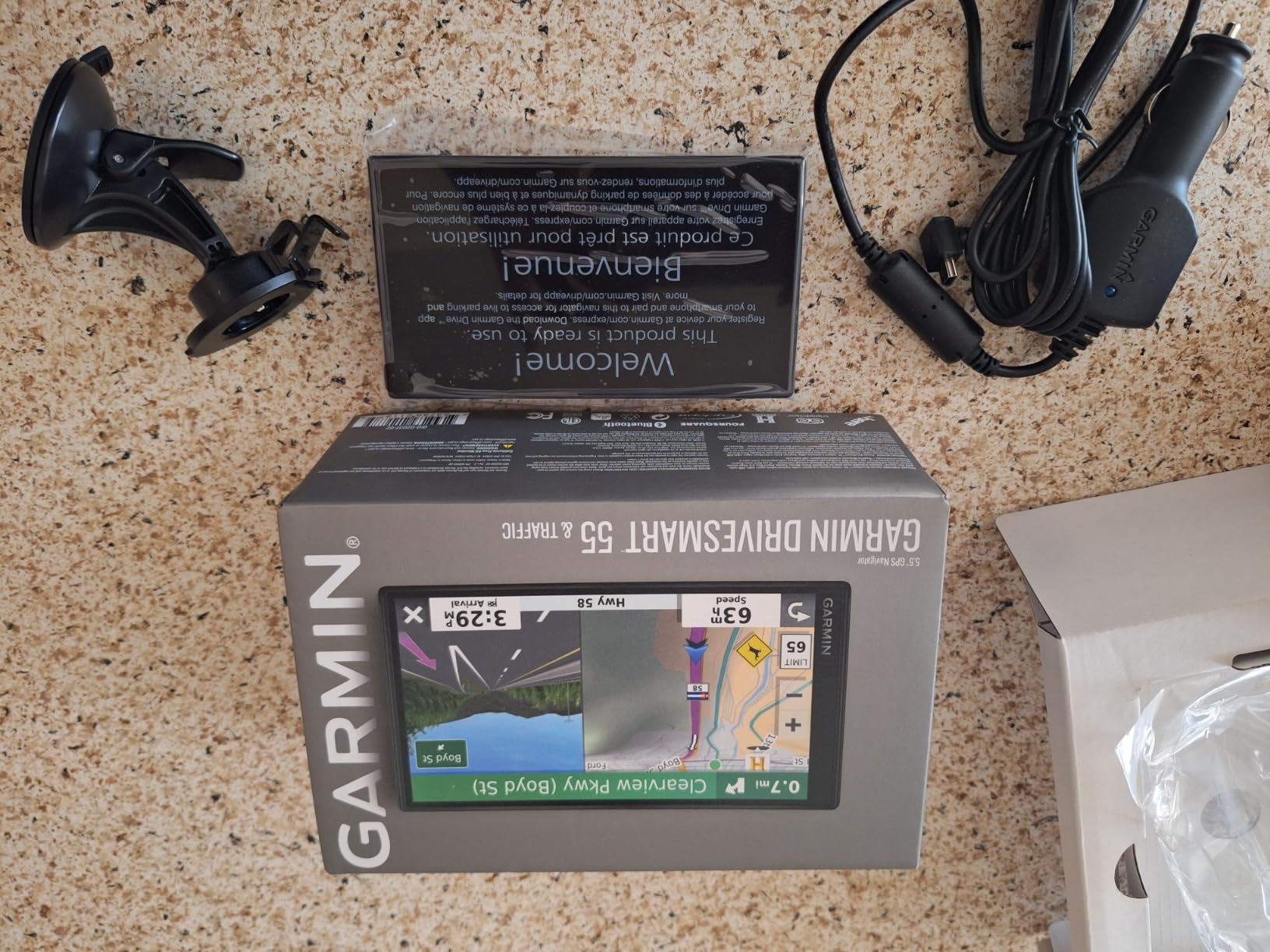 Garmin DriveSmart 55 and Traffic, GPS Navigator, 5.5