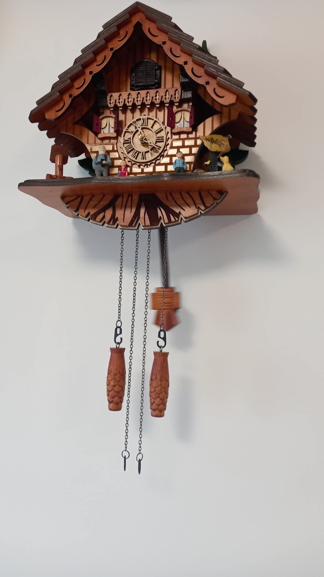 Kintrot Cuckoo Clock for Wall: A Happy Family with a Cute Puppy customer photo 2