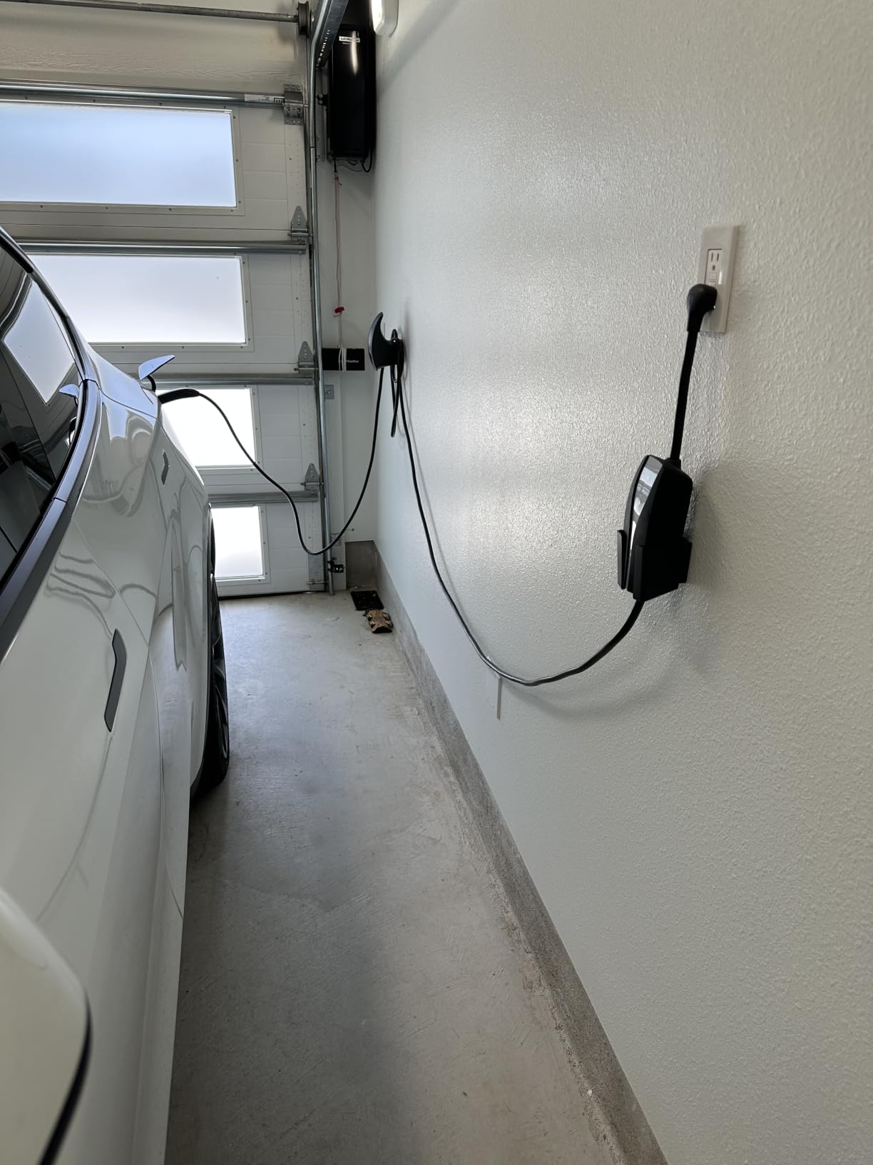 SEVEN SPARTA Charging Cable Holder Wall Mount for Tesla Charger, Black customer photo 1