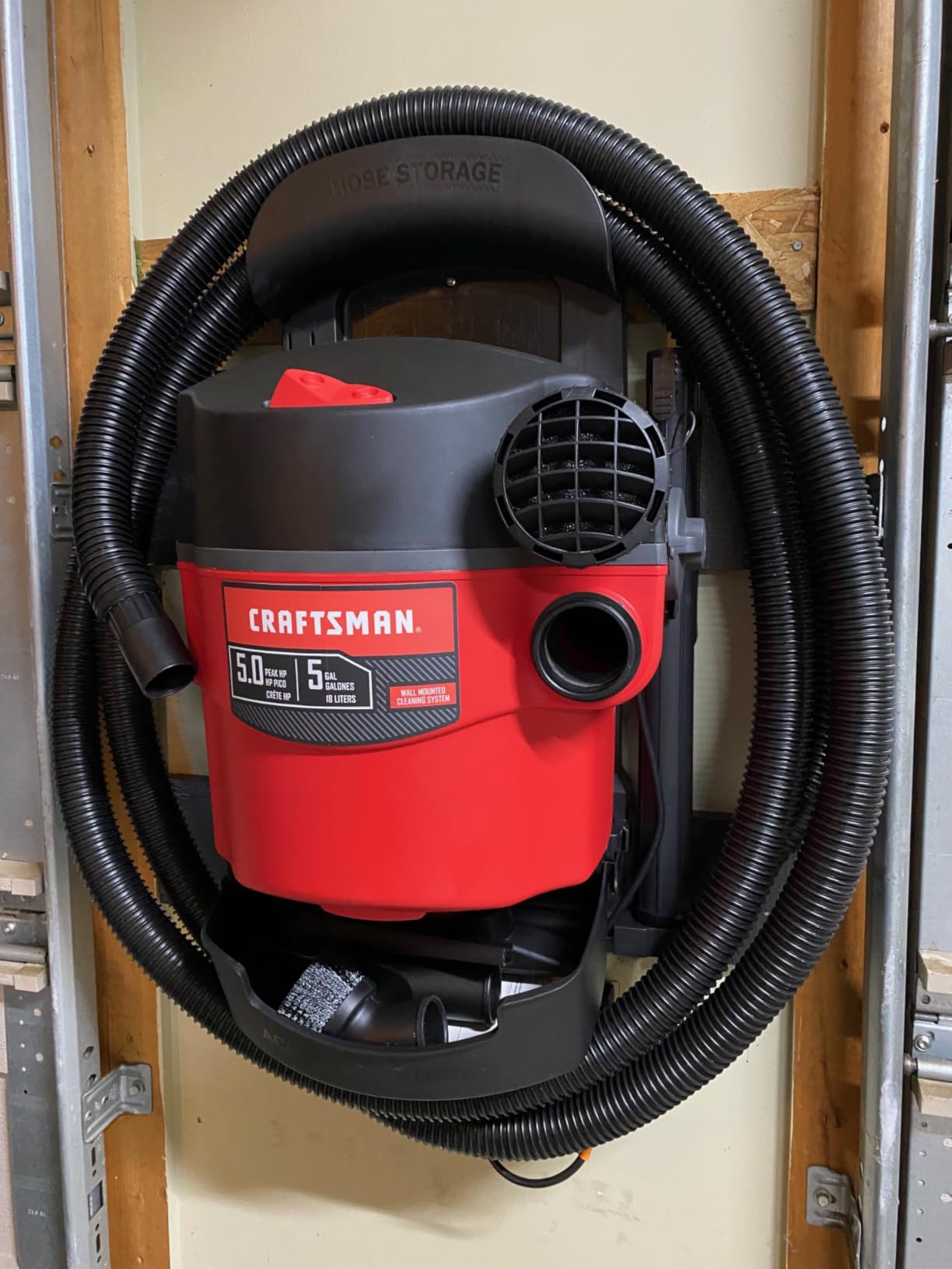 CRAFTSMAN CMXEVBE17925 5 Gallon 5.0 Peak HP Wet Dry Shop Vacuum | Portable and Wall-Mountable Wet and Dry Vac customer photo 2