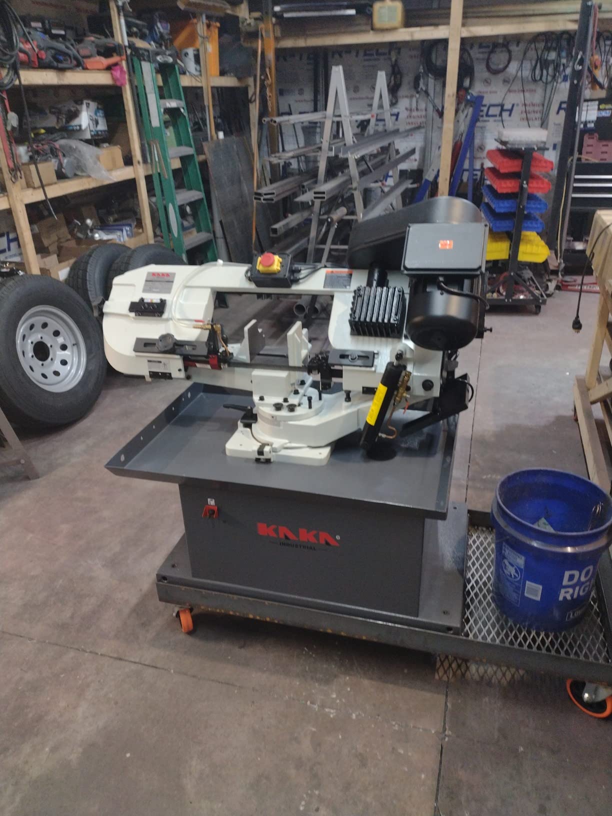 Metal Band Saw, 7 x 8.25 in Swivel Bow, KAKA INDUSTRIAL BS-712R customer photo 1