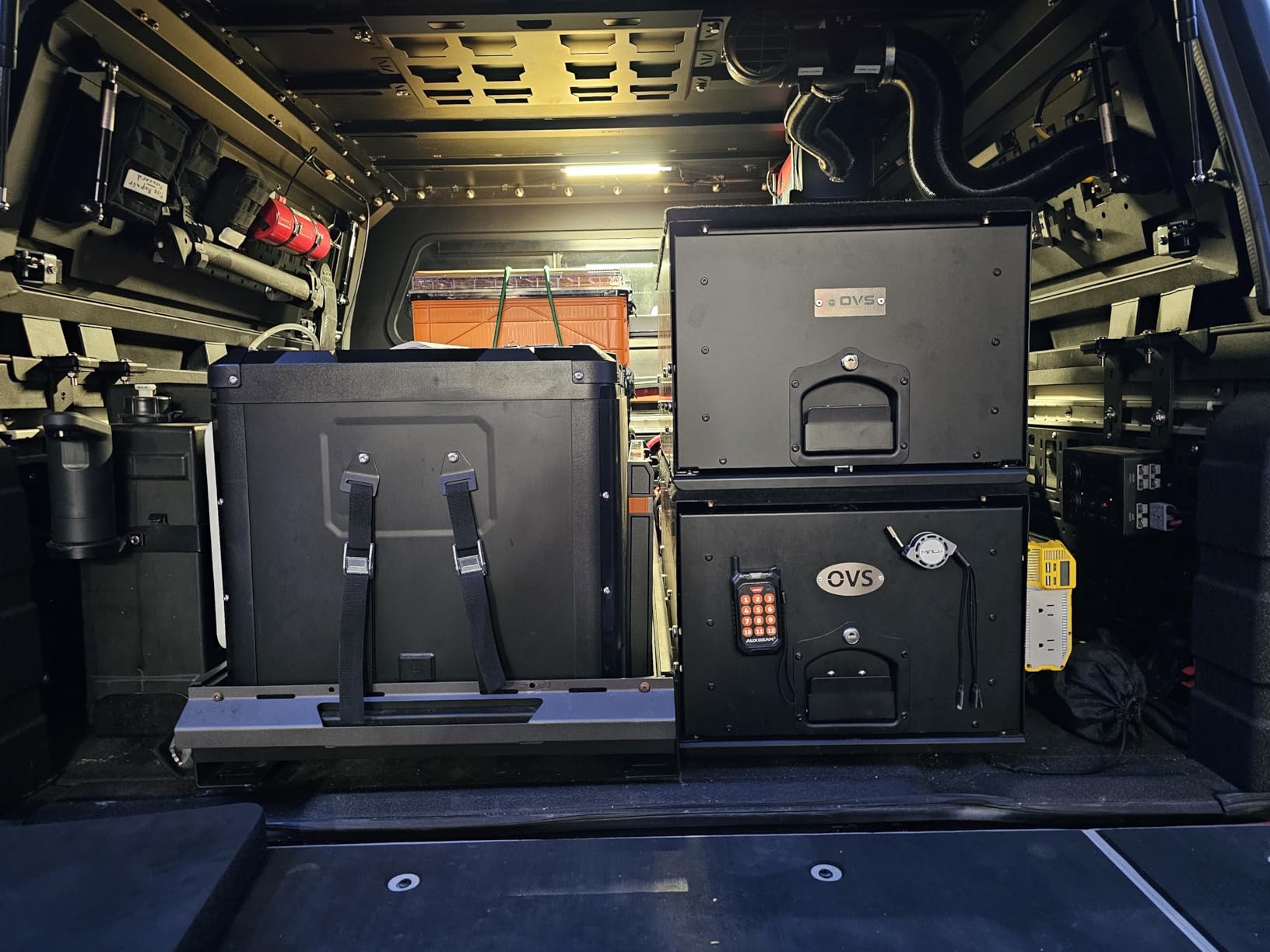 Overland Vehicle Systems Cargo Box With Slide Out Drawer Size - Two Stage Dual Black Powder Coat Universal Fitment - Marine Grade Stainless Steel Hardware customer photo 2