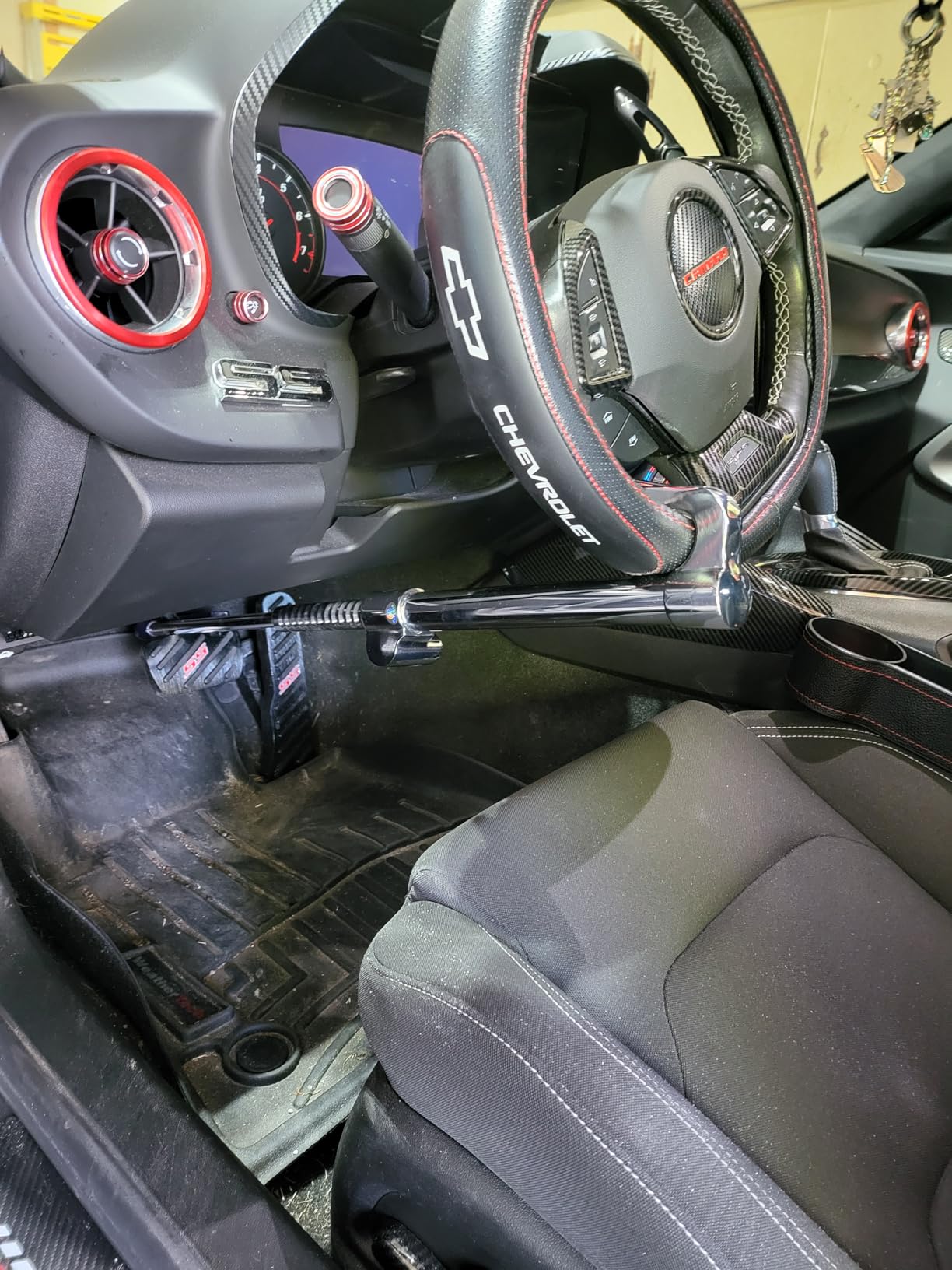 Tevlaphee Universal Steering Wheel Brake Lock Anti-Theft Retractable Double Hook Car Clutch Pedal Lock for Car Truck SUV Van Security with 3 Keys customer photo 2