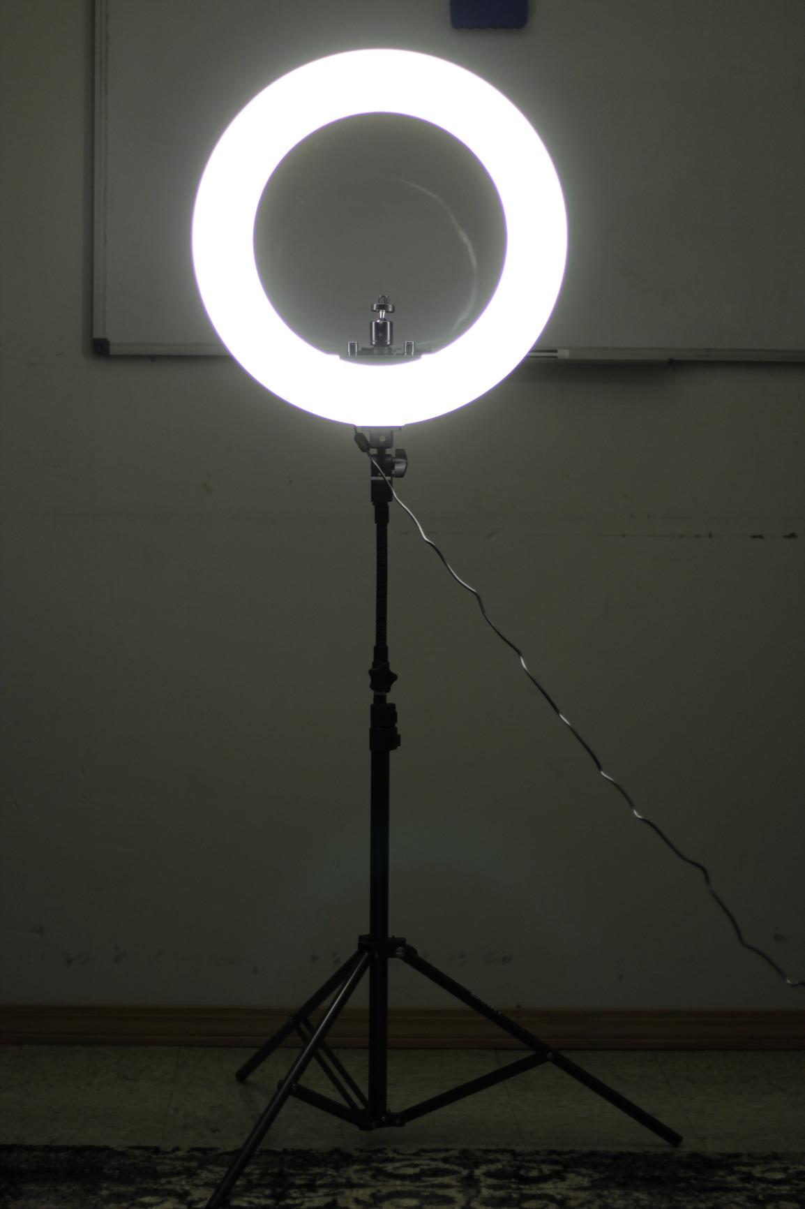 EMART 18in Ring Light with Stand, 2800-6500K LED Photography Lighting Kit | Selfie Light with Phone Holder for Vlog, Live Streaming, Video, Makeup, Tattoo, Barber, Studio customer photo 1