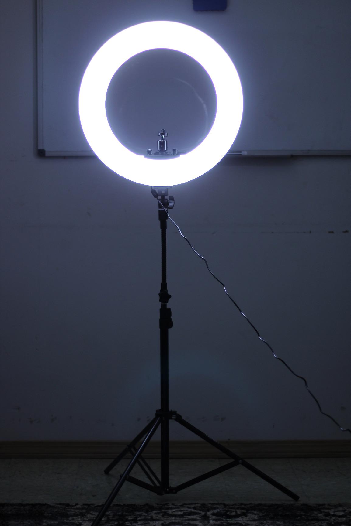 EMART 18in Ring Light with Stand, 2800-6500K LED Photography Lighting Kit | Selfie Light with Phone Holder for Vlog, Live Streaming, Video, Makeup, Tattoo, Barber, Studio customer photo 2