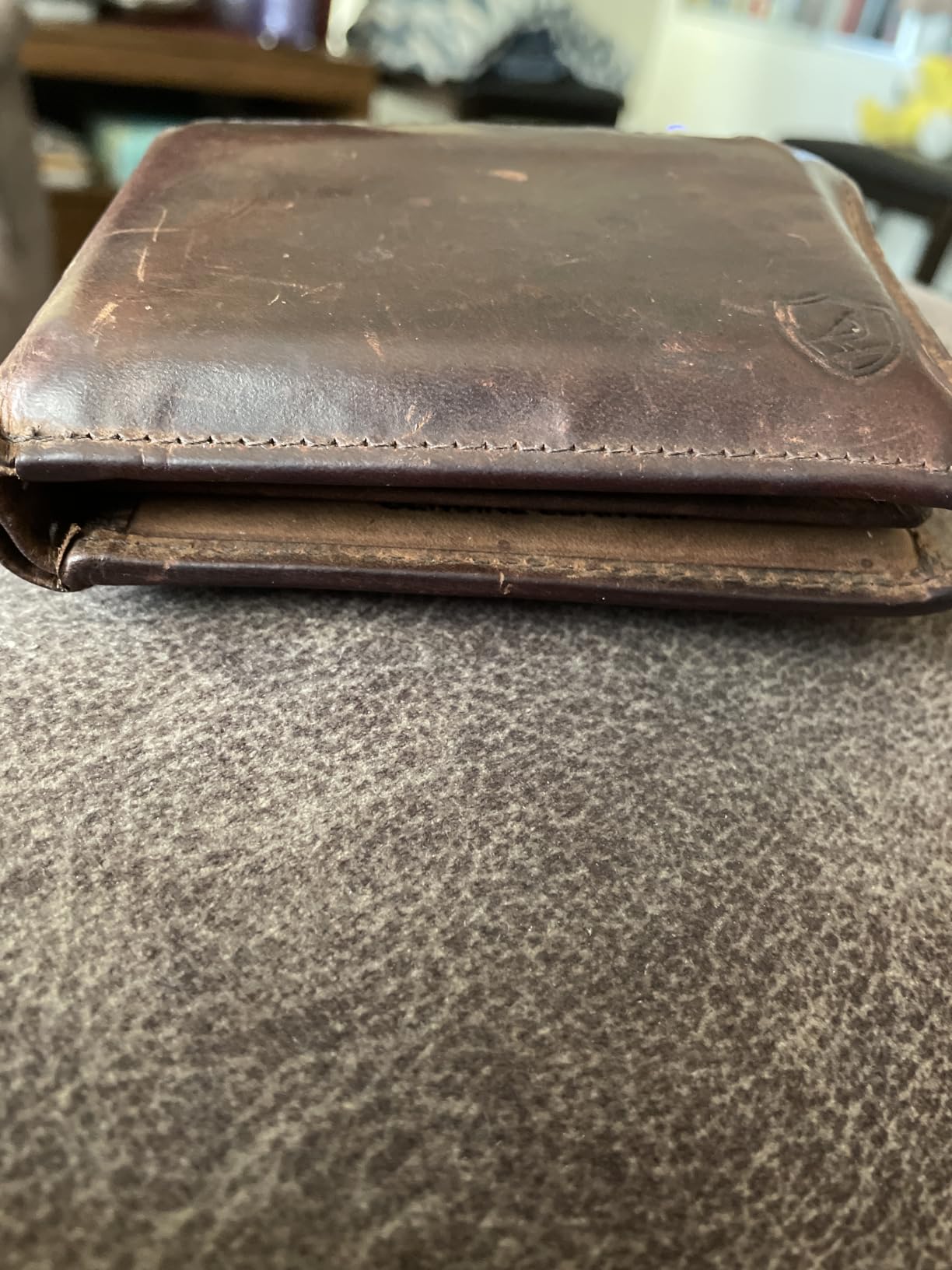 Wallet for Men Slim RFID Blocking Leather Bifold Minimalist 2 ID Windows Gift Box Carteras Para Hombres (CRAZY HORSE, COGNAC) customer photo 2