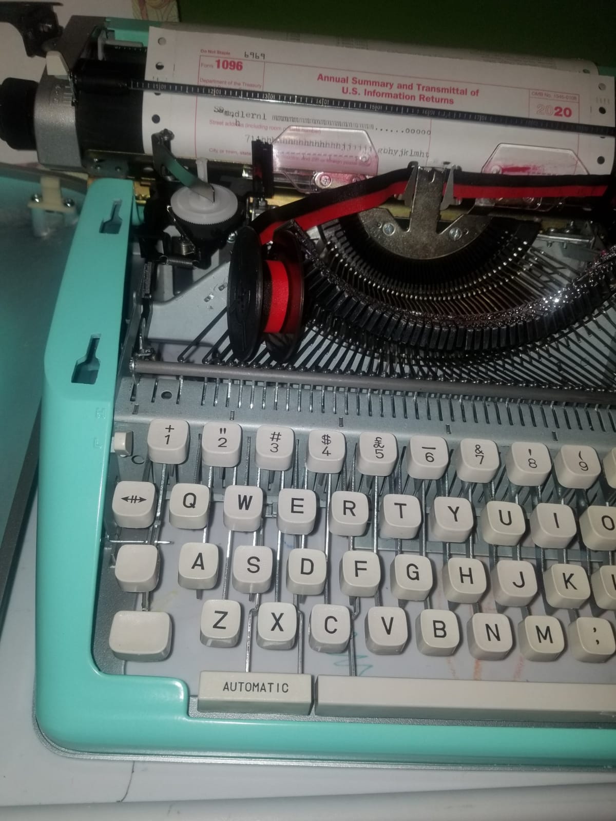 Royal 79101t Classic Manual Typewriter (mint Green) customer photo 1