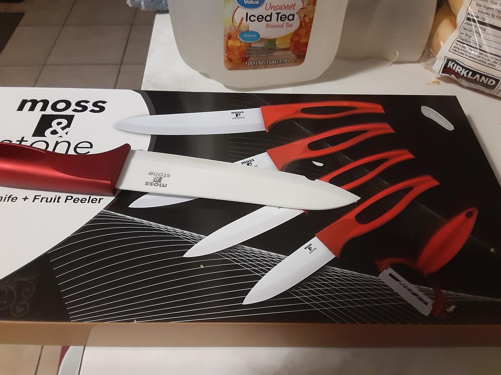 Moss & Stone Kitchen Cutlery White Ceramic Knife Set, Ceramic Knife Set and Fruit Peeler, Rust Proof & Stain Resistant, Kitchen Cooking Knife Set 5 pieces Blue Knives customer photo 2