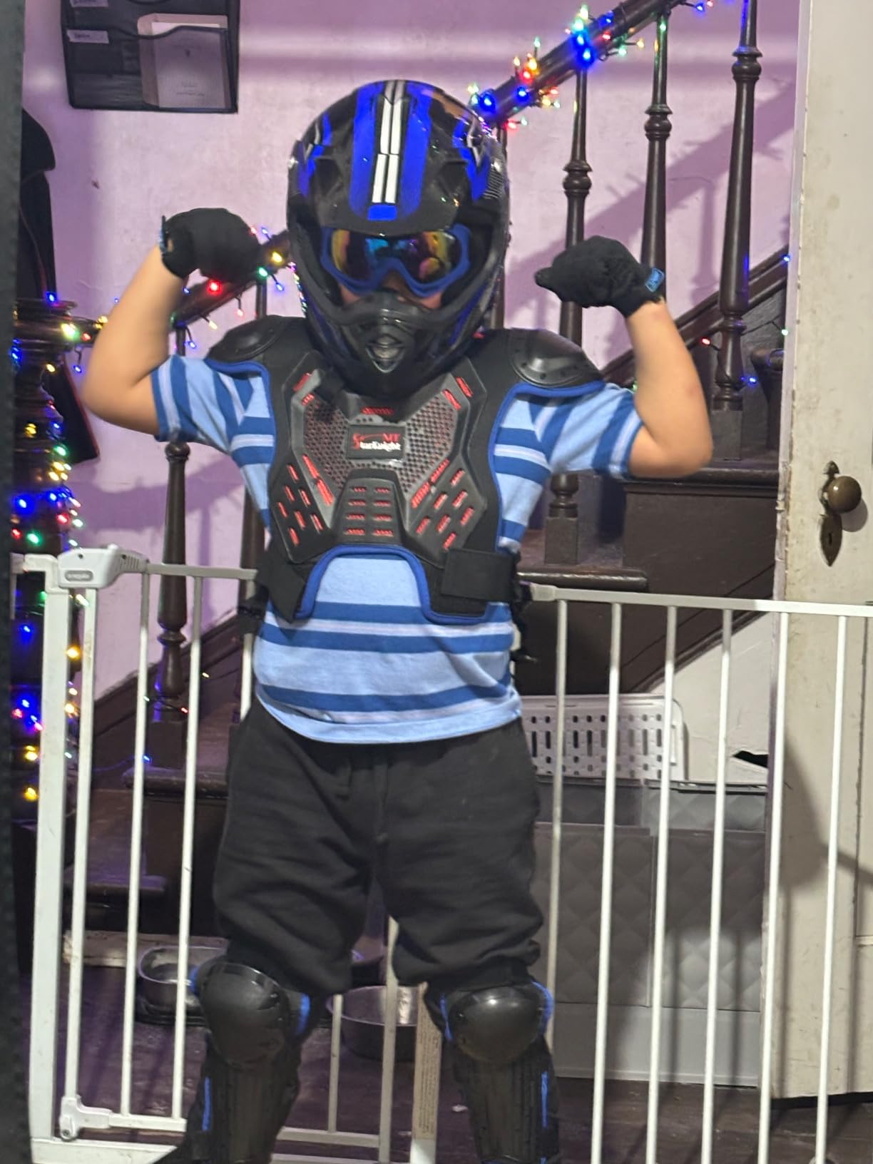 ILM Youth Kids DOT Full-Face Dirt Bike Helmet ATV Motocross Set B07 | Includes Goggles Sports Gloves Storage Bag, Multiple Vents and Washable Liner, ATV UTV BMX MX Off-Road Racing customer photo 2