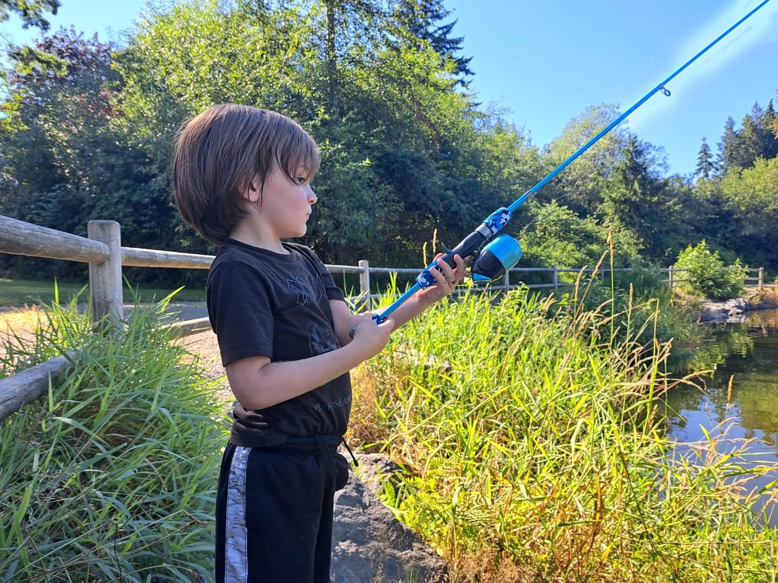 ODDSPRO Kids Fishing Pole Pink, Portable Telescopic Fishing Rod and Reel Combo Kit - with Spincast Fishing Reel Tackle Box for Girls, Youth customer photo 2
