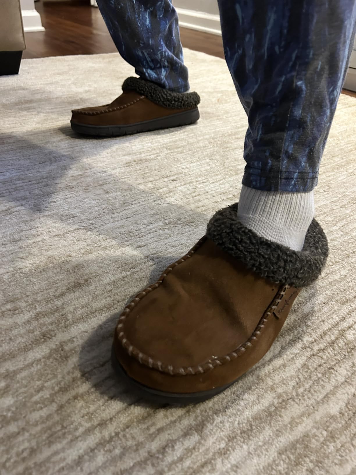 Dearfoams Men's Brendan Indoor/Outdoor Breathable Memory Foam Clog House Shoe with Wide Widths Slipper customer photo 2