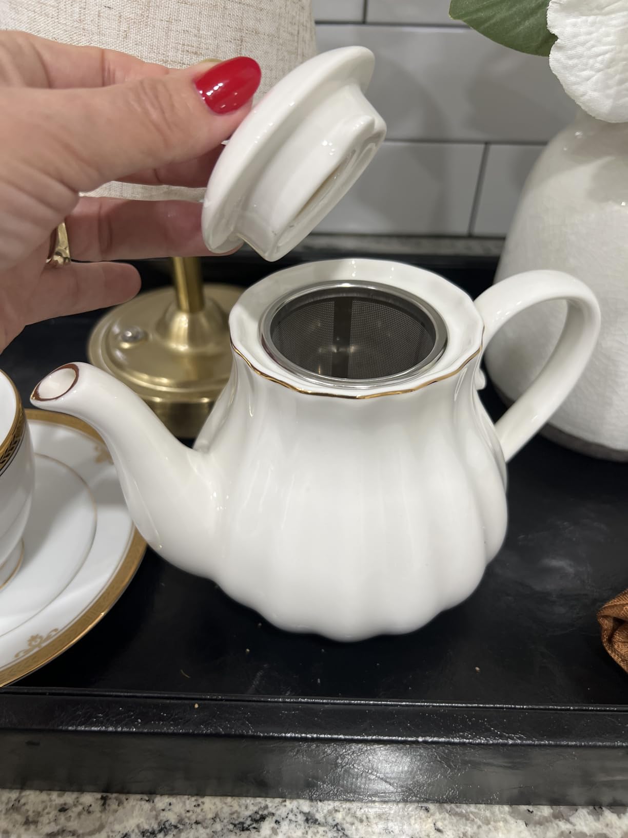 Sweejar 28FLOZ Royal Teapot with Infuser,Porcelain Tea Pot(White) customer photo 1