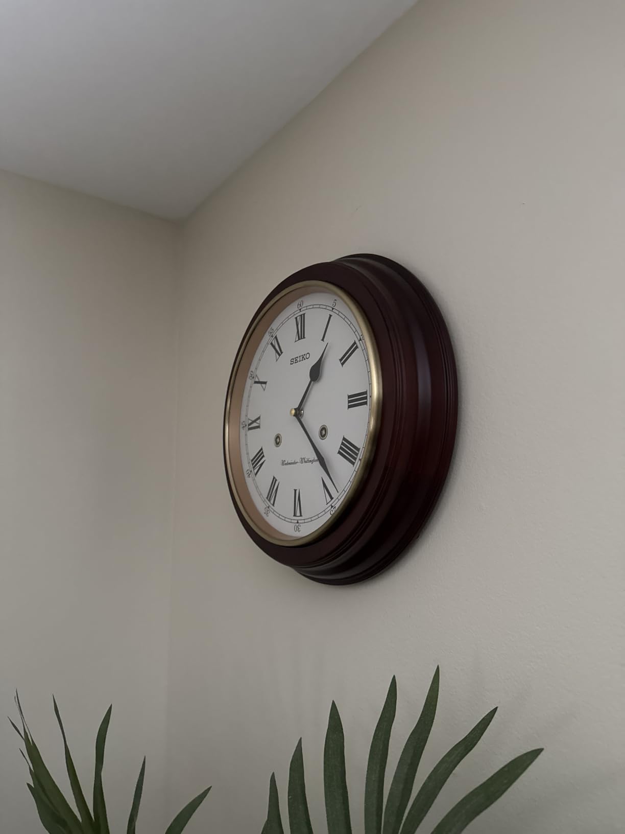 SEIKO QXH202ZLH Alder Wood Wall Clock with Dual Quarter Hour Chimes, Brown, 12 Inch customer photo 2