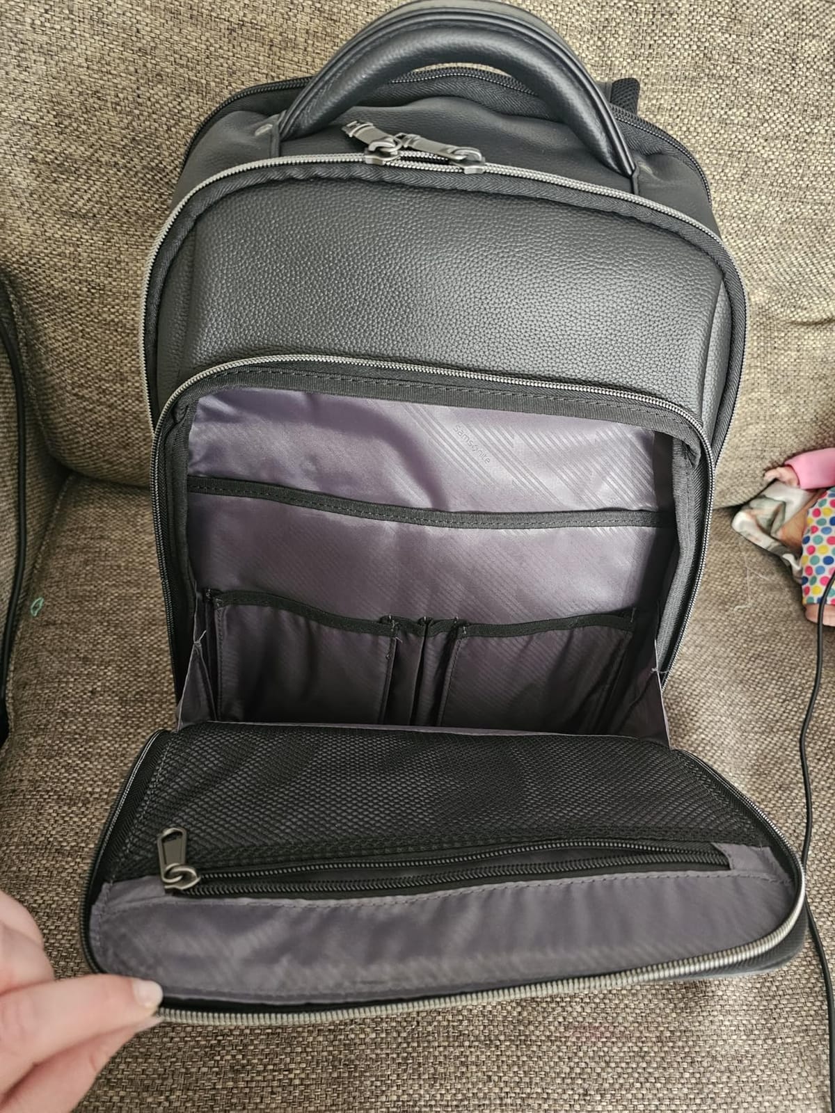 Samsonite Classic Leather Backpack, Black, One Size customer photo 1
