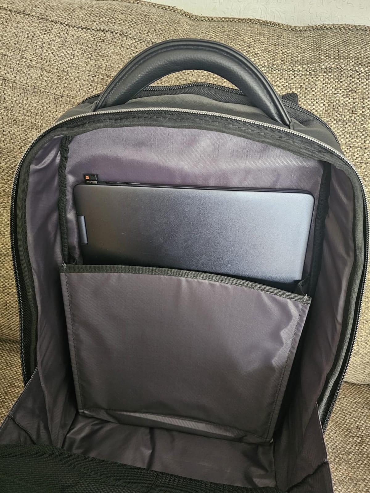 Samsonite Classic Leather Backpack, Black, One Size customer photo 2
