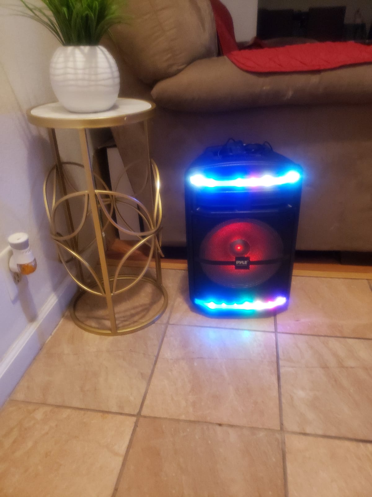 Pyle Portable Bluetooth PA Speaker System - 600W Bluetooth Speaker Portable PA System W/ Rechargeable Battery, Party Lights, MP3/USB SD Card Reader, Rolling Wheels - Pyle PPHP1044B customer photo 2