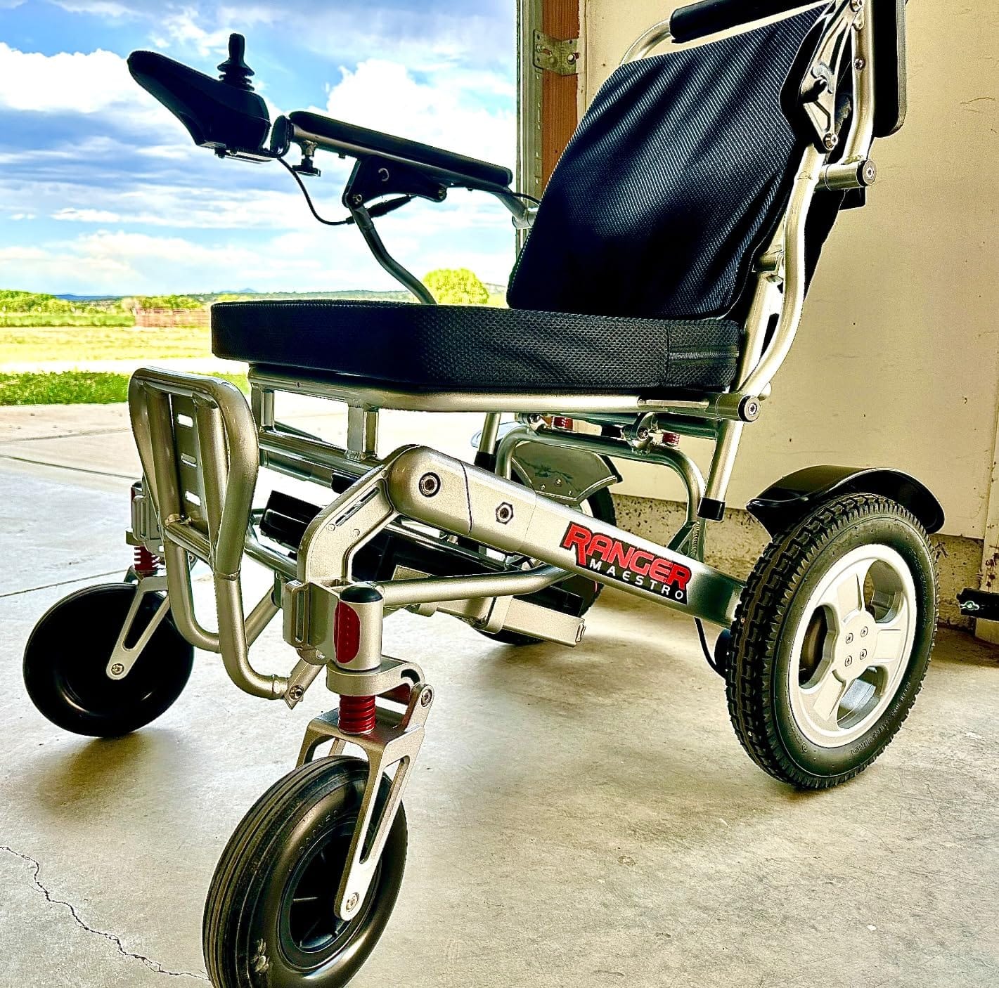 Porto Mobility Ranger Maestro XL Reclining Heavy Duty Lightweight Folding Electric Wheelchair, Holds up to 440lbs Weatherproof, Dual Batteries, Posi-Traction Motors, All Terrain Power Wheelchair customer photo 2