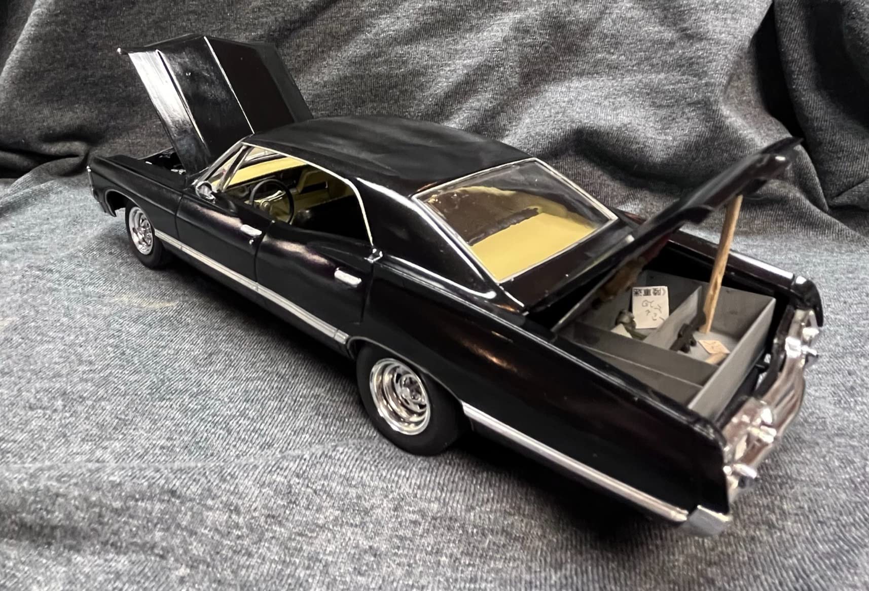 AMT 1967 Chevy Impala 4-Door Supernatural 1:25 Scale Model Kit customer photo 2