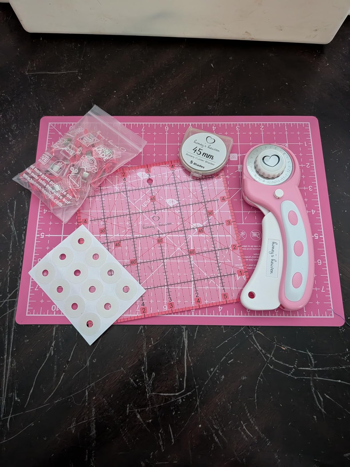 Rotary Cutter Set turquoise - Quilting Kit incl. 45mm Fabric Cutter, 5 Replacement Blades, A3 Cutting Mat, Acrylic Ruler and Craft Clips - Ideal for Crafting, Sewing, Patchworking, Crochet & Knitting customer photo 2