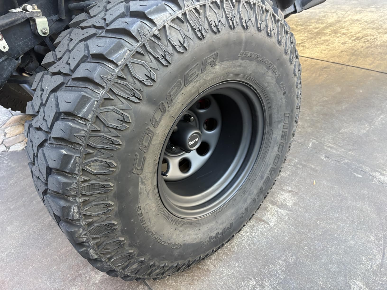 TACTIK Circle 8 Classic 15 Inch Solid Steel Wheel, Black - 15x10, 5x4.5 Bolt Pattern (-38.1mm Offset), 4