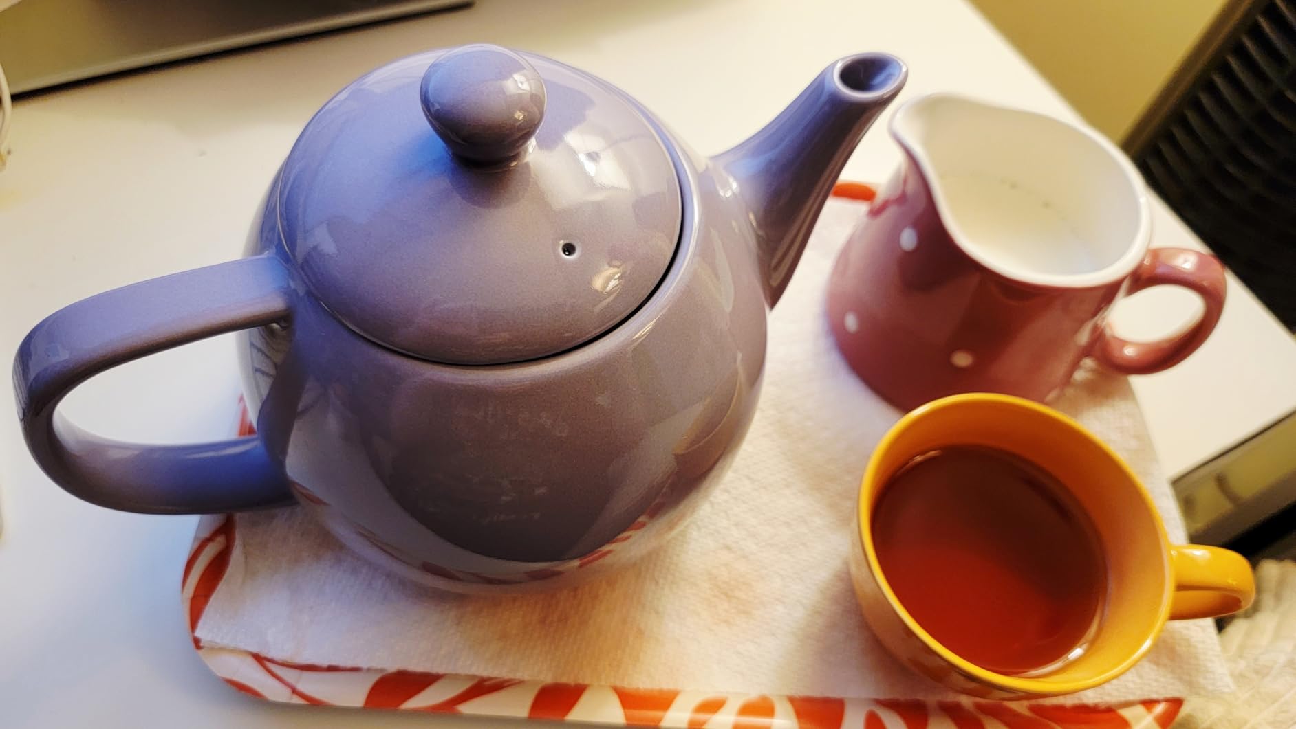Sweese Teapot, Porcelain Tea Pot with Stainless Steel Infuser, Blooming & Loose Leaf Teapot - 27 ounce, Yellow customer photo 2