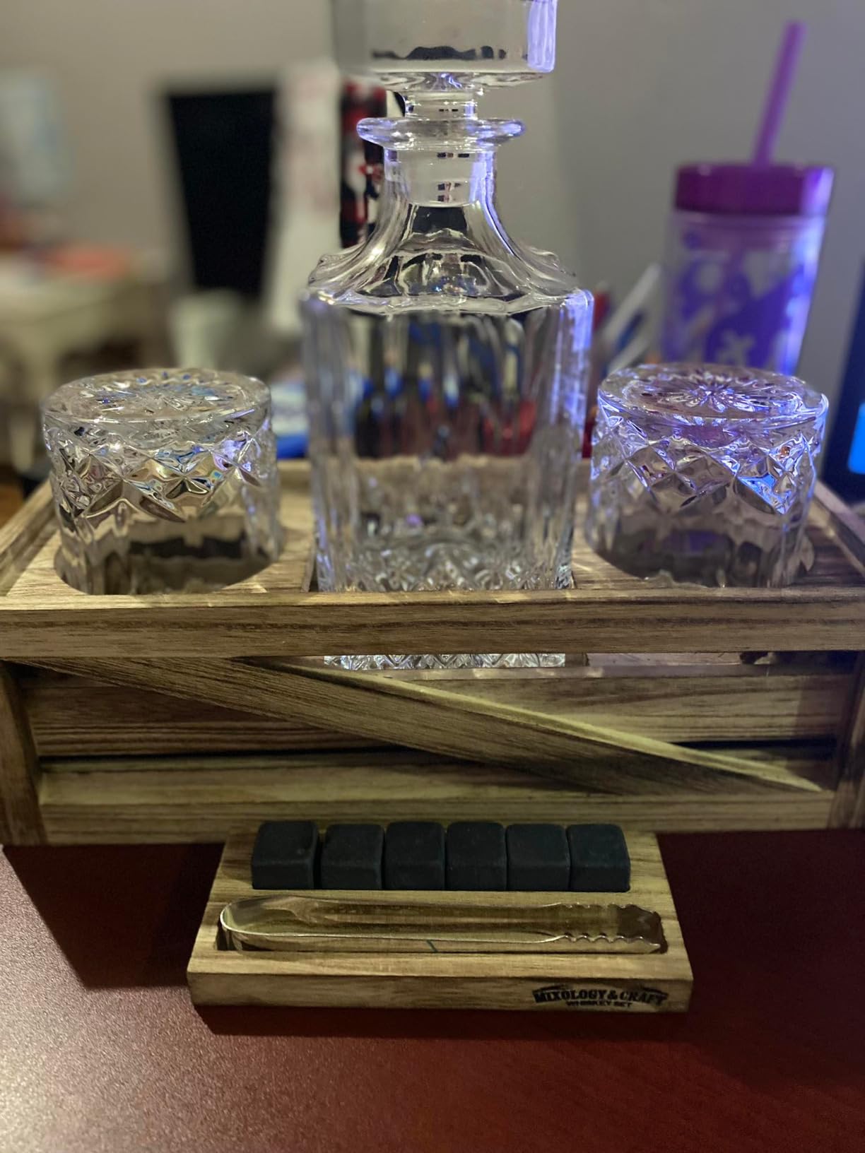 Mixology & Craft Crystal Whiskey Decanter Set 24oz With Glasses & Chilling Stones – Features Stainless Steel Whiskey Balls, Slate Coasters, Metal Tongs & Recipe Cards – Ideal Gift for Fathers customer photo 1