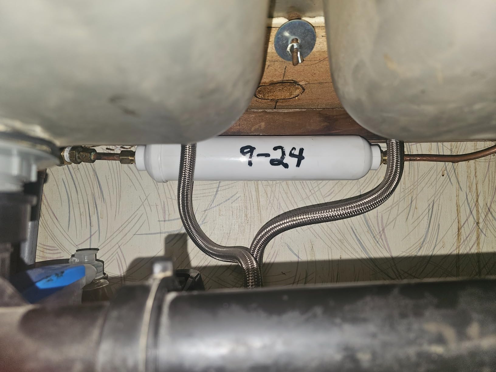 HYDRO MASTER IN-LINE POST CARBON FILTER With 1/4-Inch NPT Connection, 10 Inch x 2 Inch. customer photo 1