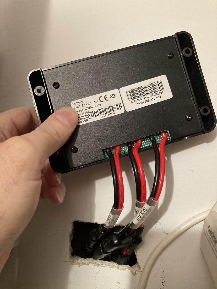 ECO-WORTHY 30A 12/24V PWM Solar Charge Controller with Bluetooth customer photo 1