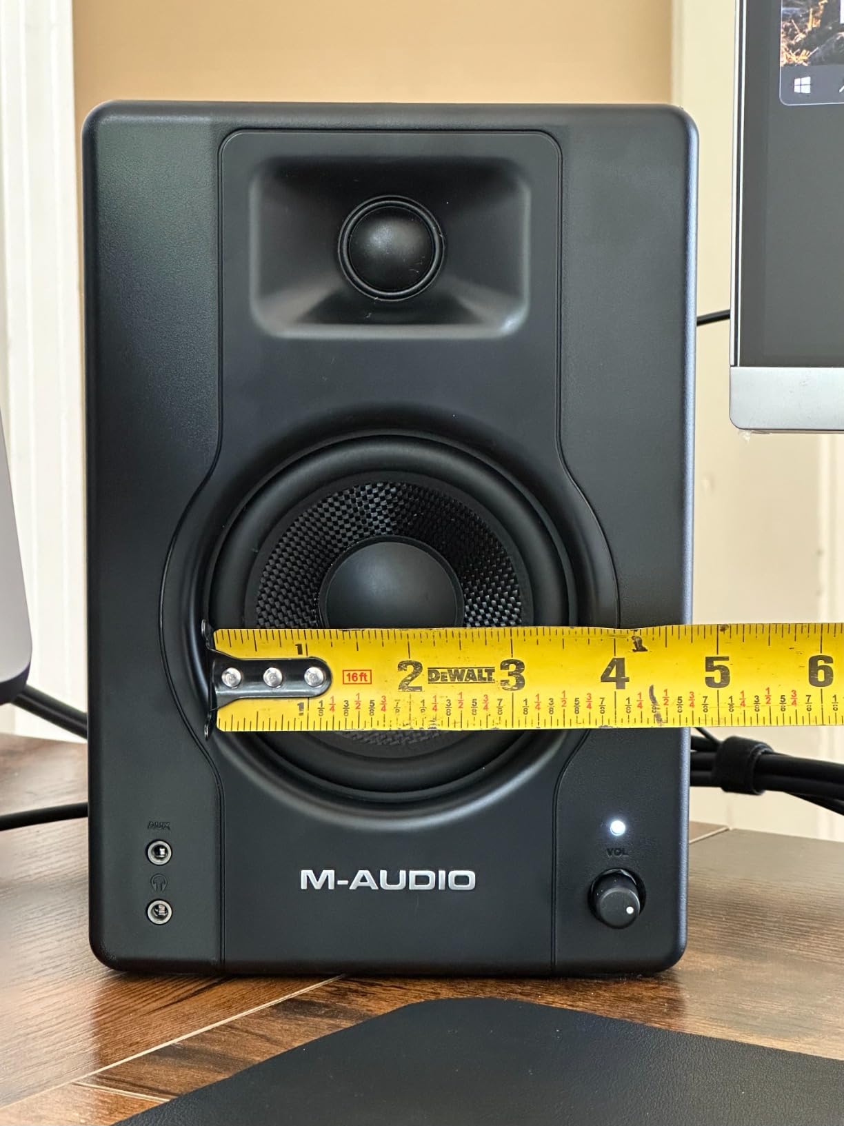 M-AUDIO BX4 4.5