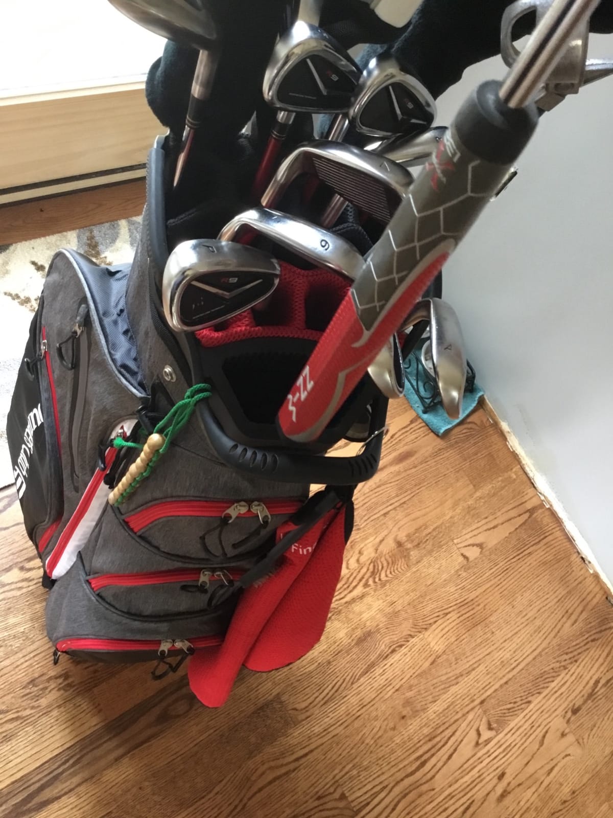 Founders Club Franklin Golf Push Cart Bag -Riding Cart Bag -Full Bag Rain Cover -Secure Push Cart Base -Light Weight -15 Way Full Length Divider-External Putter Tube-Embroidery Panel customer photo 1