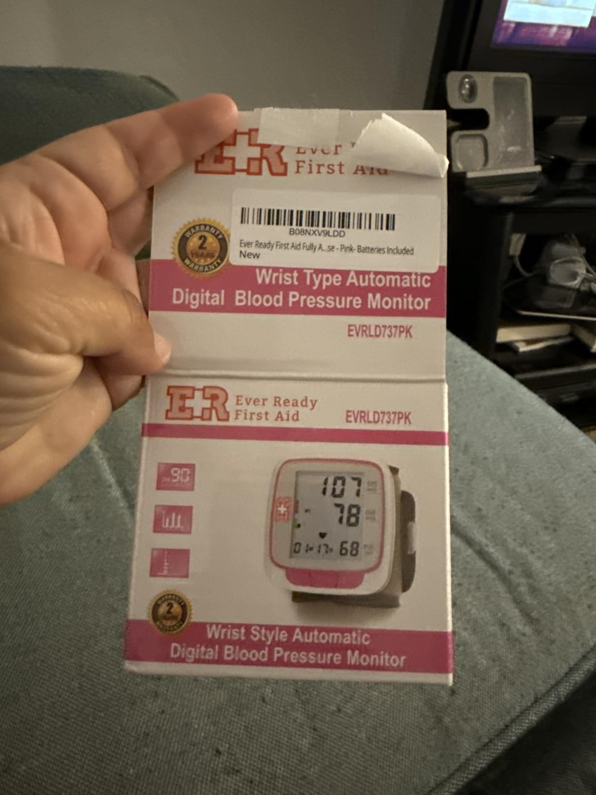 Ever Ready First Aid Fully Automatic Blood Pressure Wrist Cuff Watch Wearable Monitor for Home Use - Pink- Batteries Included customer photo 2