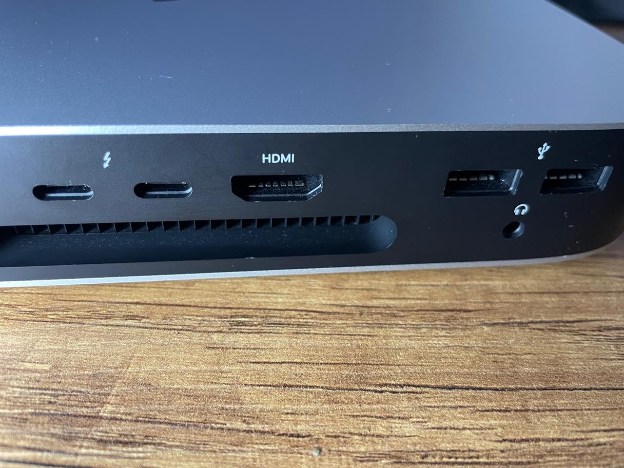 Apple 2020 Mac Mini with Apple M1 Chip, 8GB RAM, 256GB SSD Storage - Silver (Renewed) customer photo 1