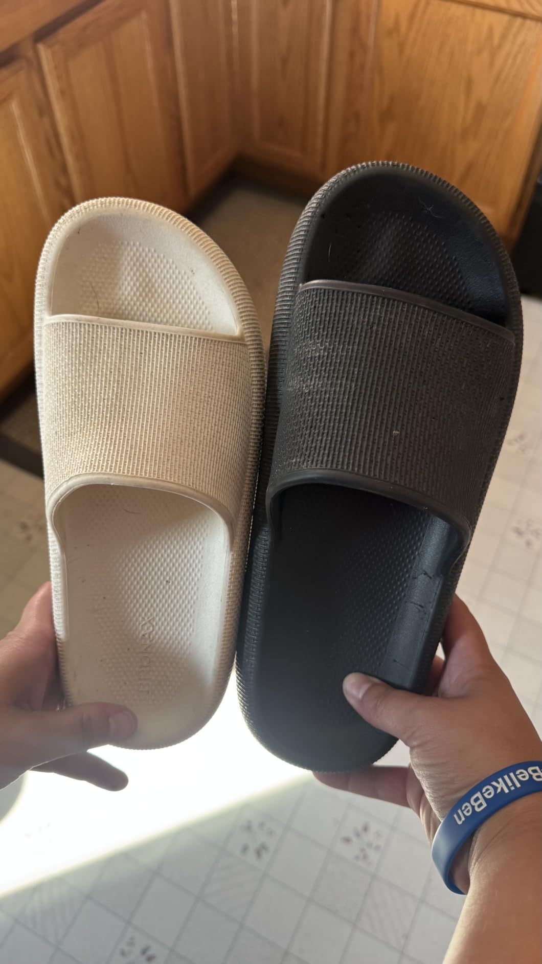 Cushioned Thick Sole Pillow Slippers for Women and Men Y10 customer photo 1