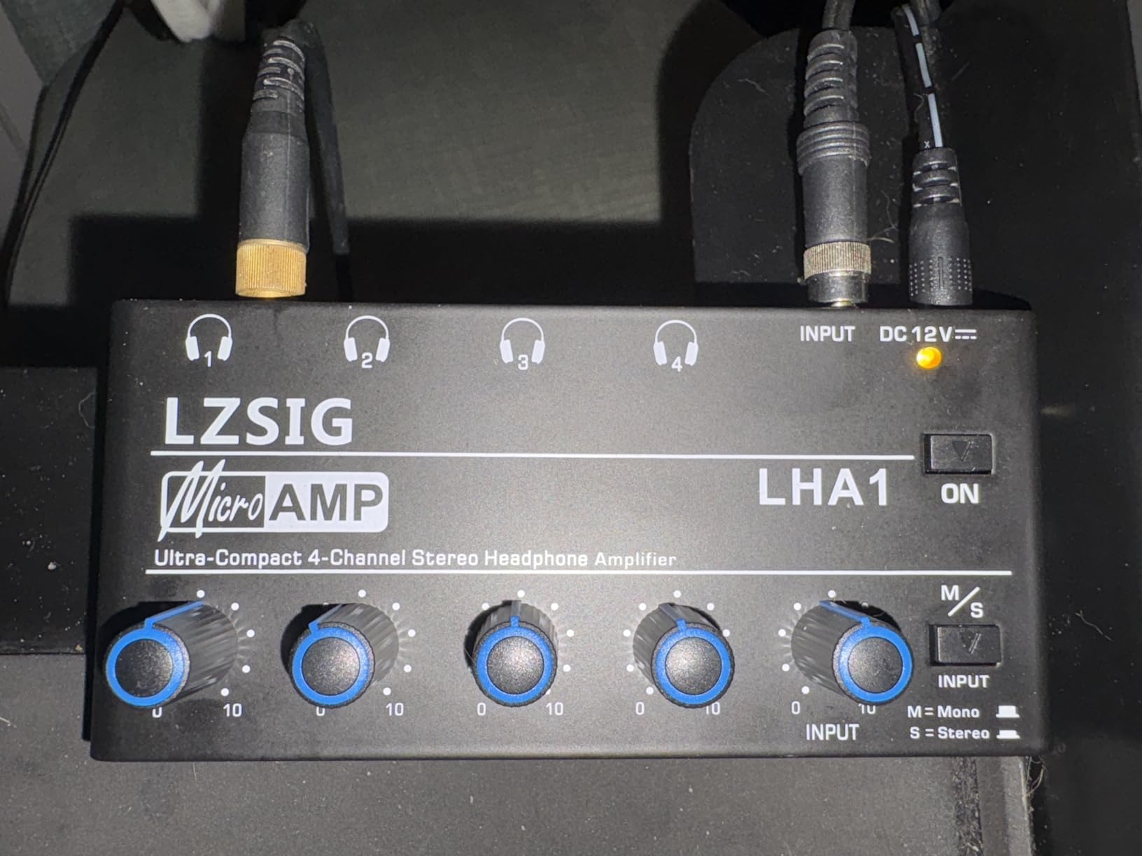 LZSIG Headphone Amplifier with Bass Boost, 4 Channel, 1 IN 4 OUT, DC 12V customer photo 2