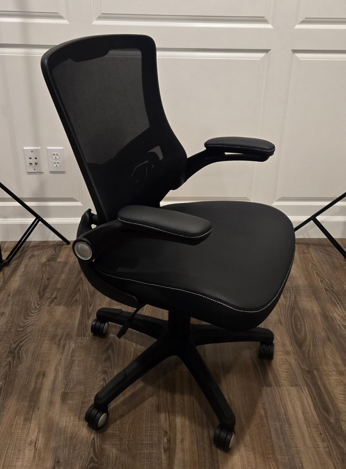 Office Chair Ergonomic Desk Chair, Computer PU Leather Home Office Chair, Swivel Mesh Back Adjustable Lumbar Support Flip-up Arms Executive Task Chair customer photo 1
