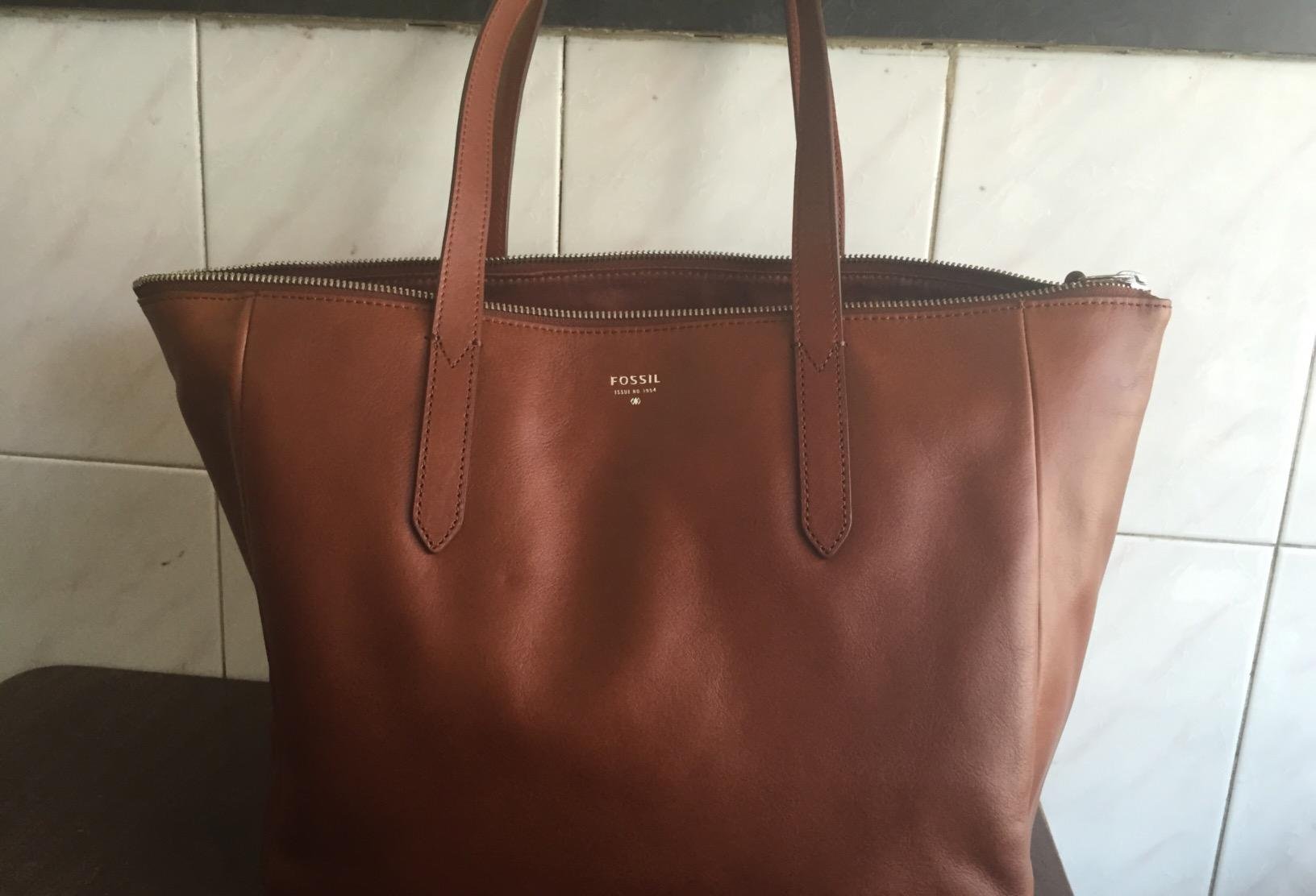 Fossil Women's Sydney Tote Purse Handbag customer photo 2